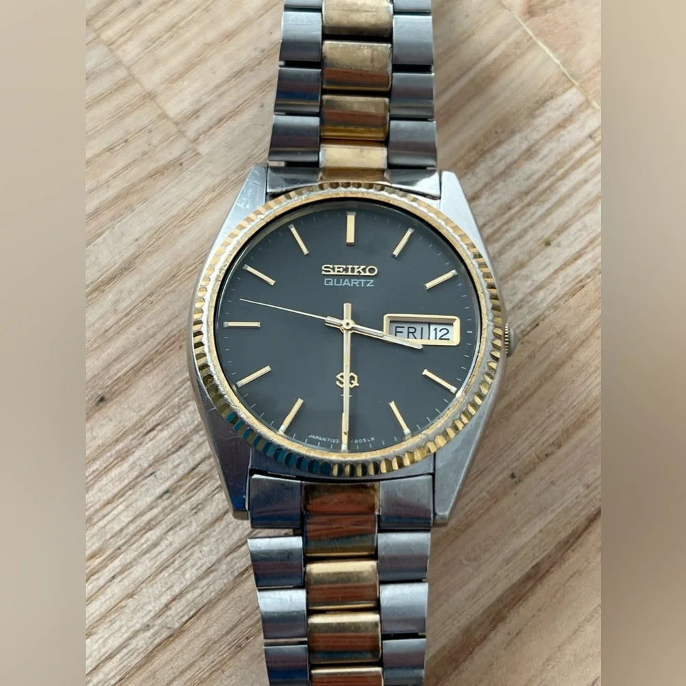 Seiko SQ Presidential Vintage Men’s Watch Rare Dark Gray Dial Two-Tone Bracelet